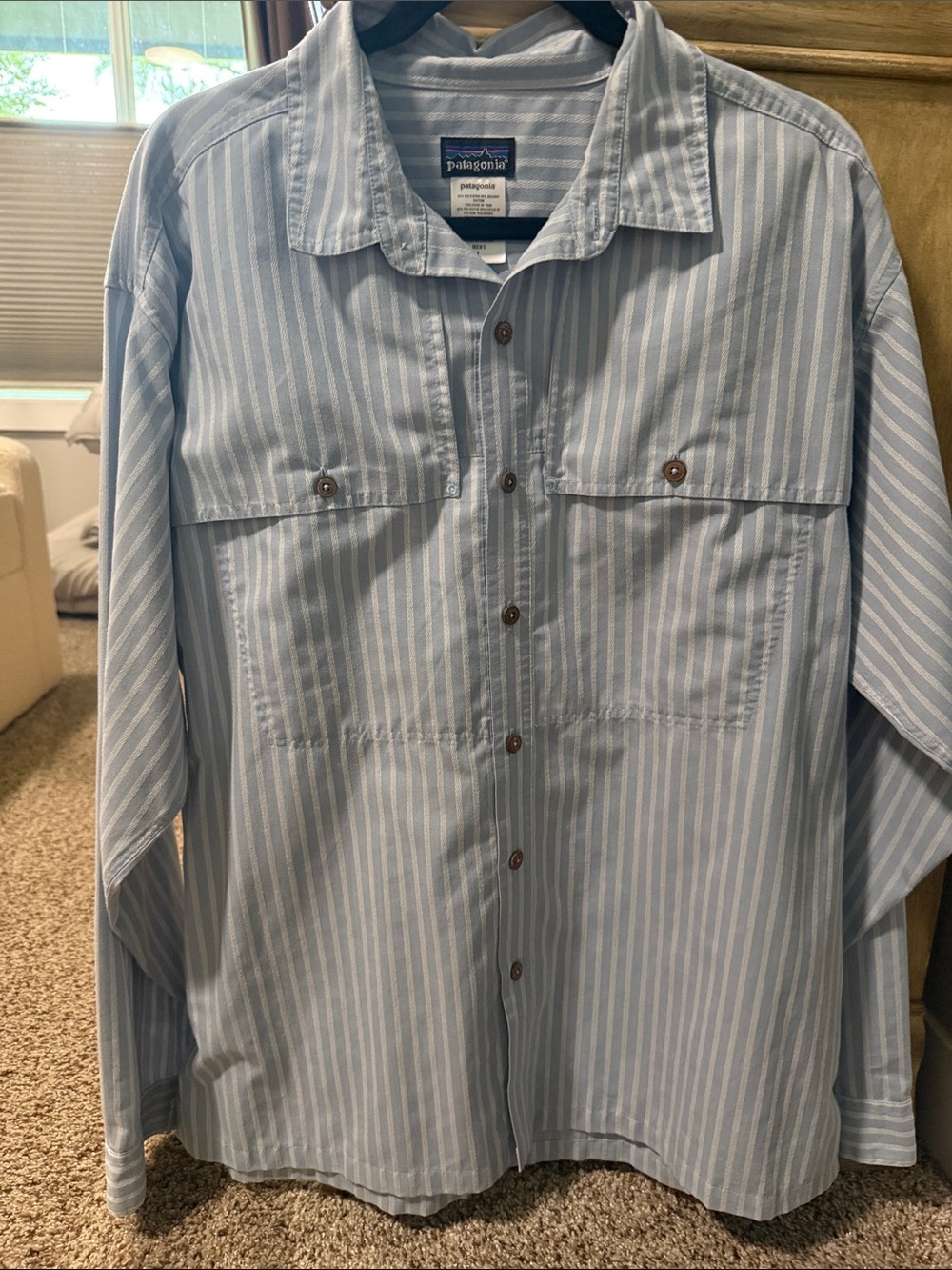 Patagonia Men’s Long Sleeve Button Up Shirt L
